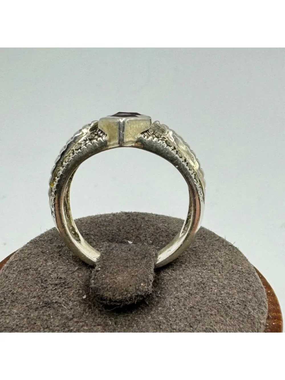 Garnet & Marcasite Bezel Set Textured Ring Sterling Silver 925 Size 7.75